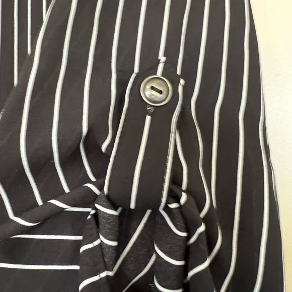 Maurice’s Atwood 3/4 sleeve popover blouse - Picture 3 of 4